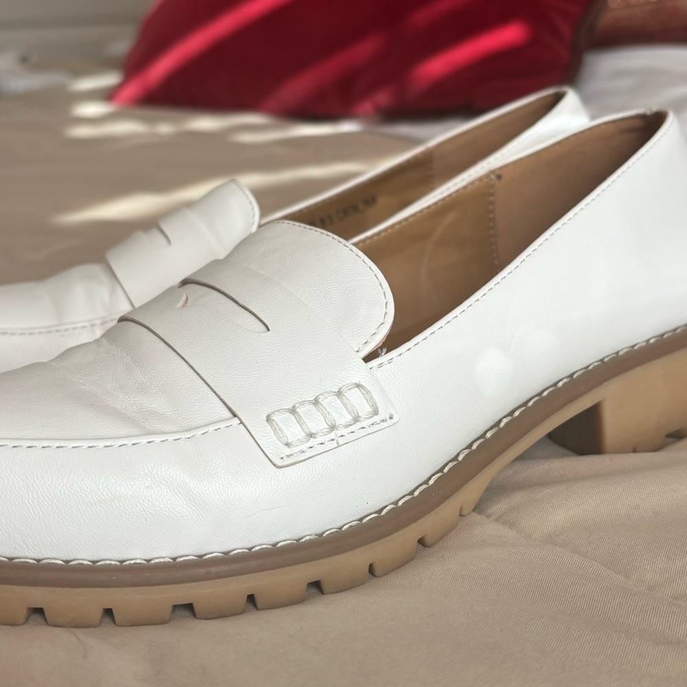 DV by Dolce Vita White Loafers - Picture 3 of 5